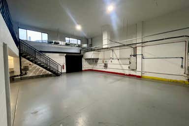 4/18 Hutchinson Street Burleigh Heads QLD 4220 - Image 3