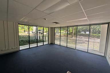 17/5-7 Inglewood Place Norwest NSW 2153 - Image 4