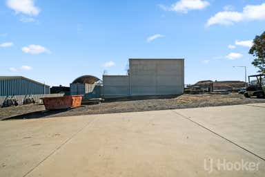 15 Copper Close Beard ACT 2620 - Image 2