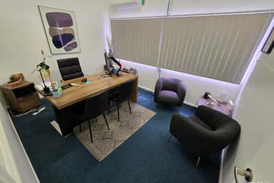 1B/22 Ereton Drive Arundel QLD 4214 - Image 3