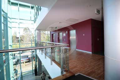 213/10 CENTURY CIRCUIT Norwest NSW 2153 - Image 4