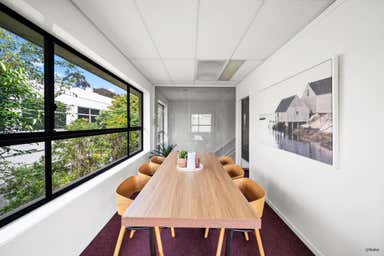 5/5 Executive Drive Burleigh Waters QLD 4220 - Image 2