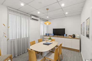 218 Logan Road Woolloongabba QLD 4102 - Image 3