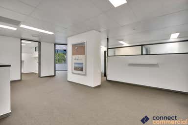 4/1 Fortitude Crescent Burleigh Heads QLD 4220 - Image 3