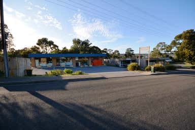 6 Roberts Road Hackham West SA 5163 - Image 4