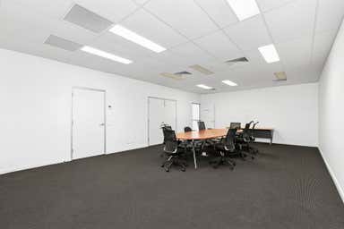 1/1 Reeves Court Breakwater VIC 3219 - Image 3