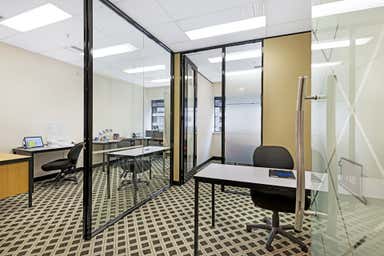 718/1 Queens Road Melbourne VIC 3000 - Image 4