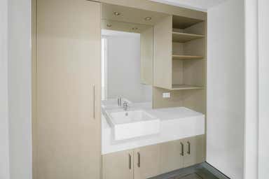 Shop 9, shop 9, 3003 Surfers Paradise Boulevard Surfers Paradise QLD 4217 - Image 4