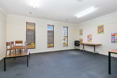 1/10 Merino Court East Bendigo VIC 3550 - Image 3