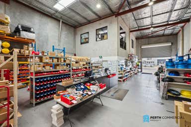 1/19 Mordaunt Circuit Canning Vale WA 6155 - Image 4