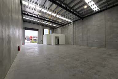 1/81 Industrial Circuit Cranbourne West VIC 3977 - Image 3