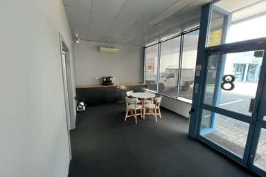 8/7 Prindiville Drive Wangara WA 6065 - Image 4