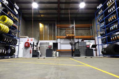 2/166 Beatty Road Archerfield QLD 4108 - Image 3