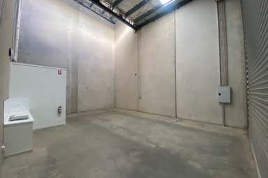 20/220 Holt Parade Thomastown VIC 3074 - Image 3