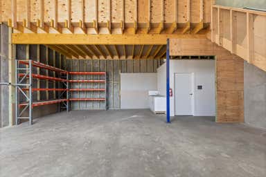 12 7 Seaside Parade North Shore VIC 3214 - Image 3