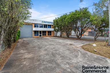 12 Wollong Street Gosford NSW 2250 - Image 4