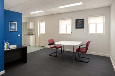 1st Flr Office, 26-28 Earl Street Airport West VIC 3042 - Image 3