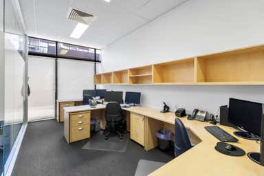 15/4 Kyabra Street Newstead QLD 4006 - Image 3