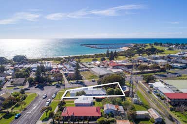 1 Montrose Avenue Apollo Bay VIC 3233 - Image 3