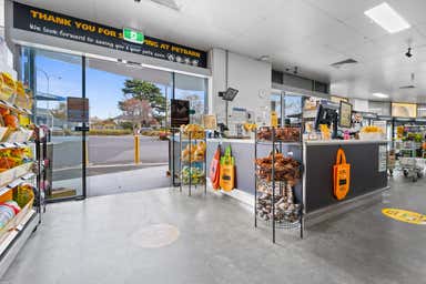 Petbarn & Vinnies, 1-3 Finlayson Way Devonport TAS 7310 - Image 4