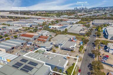 1/8-10 Chapman Place Eagle Farm QLD 4009 - Image 3