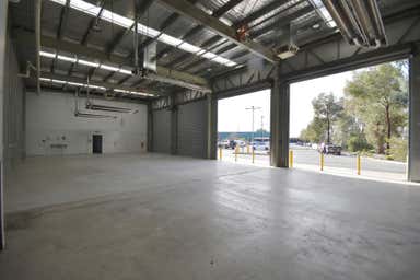 2/688 Drome Street Albury NSW 2640 - Image 3