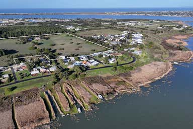 18 Captain Sturt Road Hindmarsh Island SA 5214 - Image 2