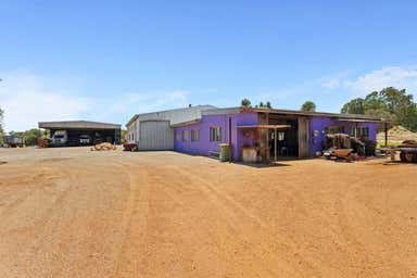 42 Dale Place Orange Grove WA 6109 - Image 4