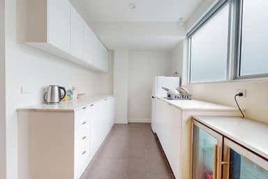 1/80 Raleigh Street Essendon VIC 3040 - Image 3