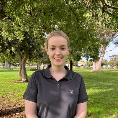 Makayla Semmens - Century 21 McLeods - Broken Hill - realcommercial.com.au