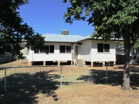 Heron Street Longreach Qld 4730 - House for Rent 419885210 