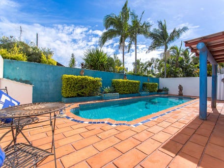 Sold Price for 57 Amalfi Drive Isle Of Capri Qld 4217