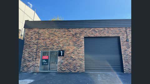 Rent solar panels at Unit 1, 3 Carnarvon Road West Gosford, NSW 2250