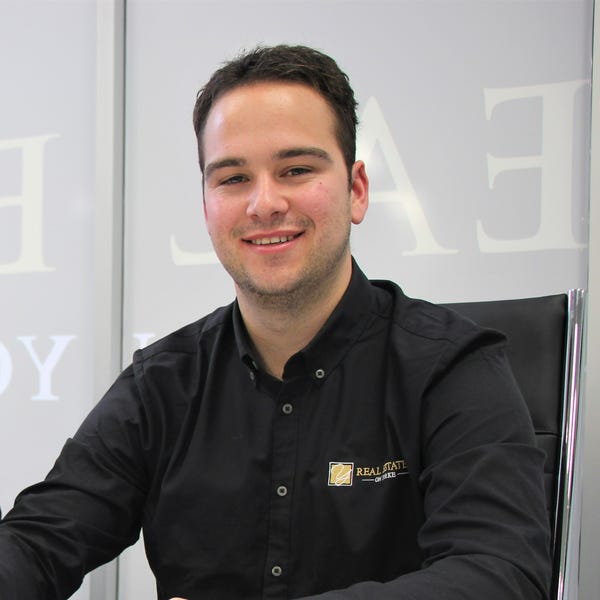 Dylan Adams Real Estate On Yorke