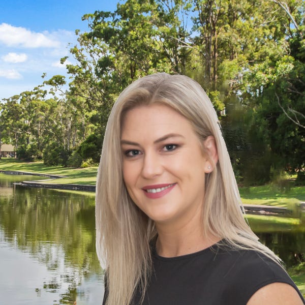 Lauren Neilen - LJ Hooker - Mooloolaba | Mountain Creek - realestate.com.au