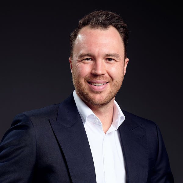 Steven Henderson Raine & Horne Double Bay