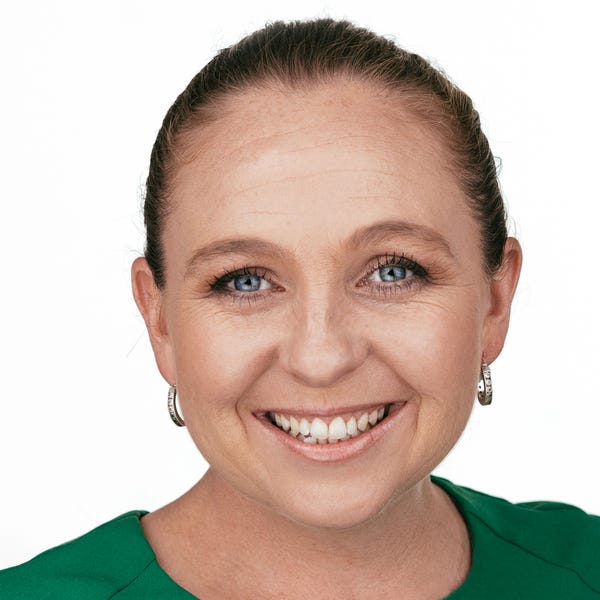 Jacqui Clarke McGrath Real Estate Group Glenelg RLA 252 299