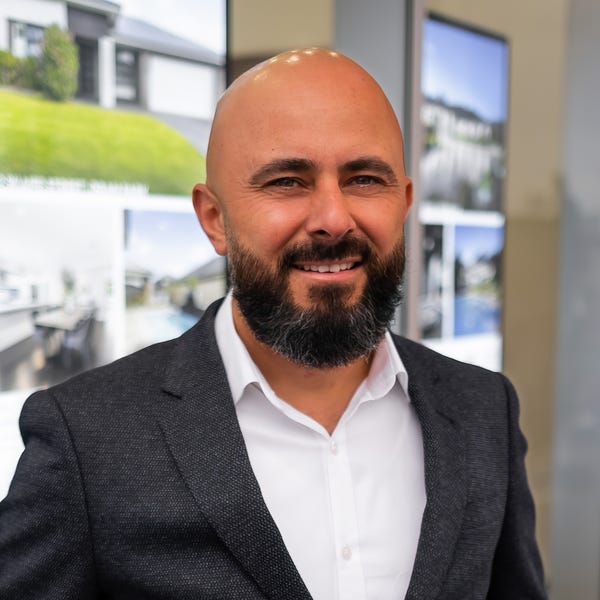 Joe Safi LJ Hooker Camden Bringelly