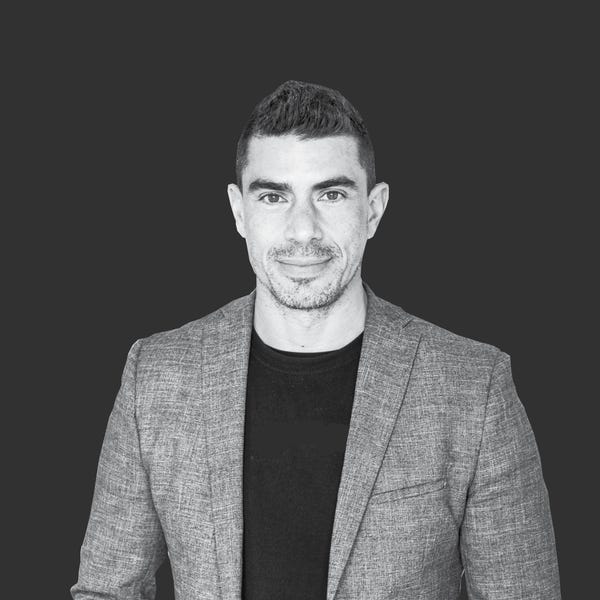 Daniel Gonzalez REALTY LANE