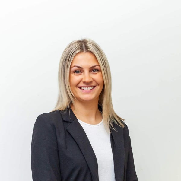 Chelsea Crump - Stuart Lauder Real Estate - realestate.com.au