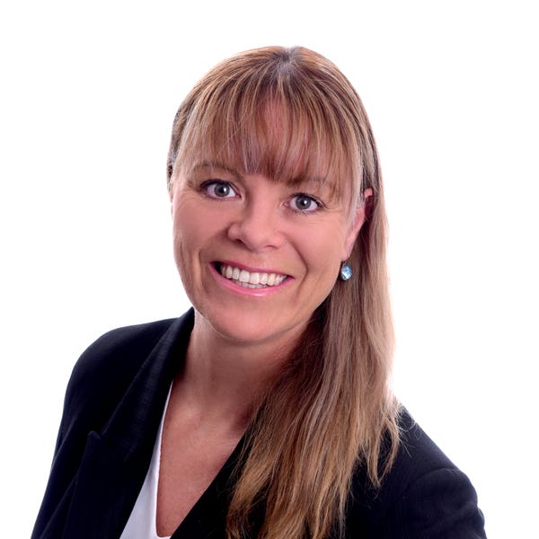 Amanda Hodges Arthur Conias Real Estate Team