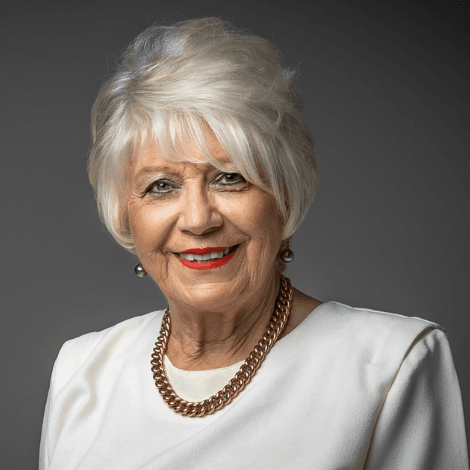 Lucy Cole - Lucy Cole Prestige Properties - Sales - realestate.com.au