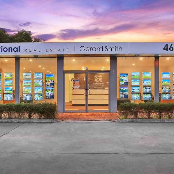 Reception Desk Gerard Smith First National Picton