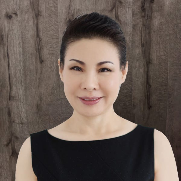 Jing Li Avenew Realty Group PARADISE WATERS