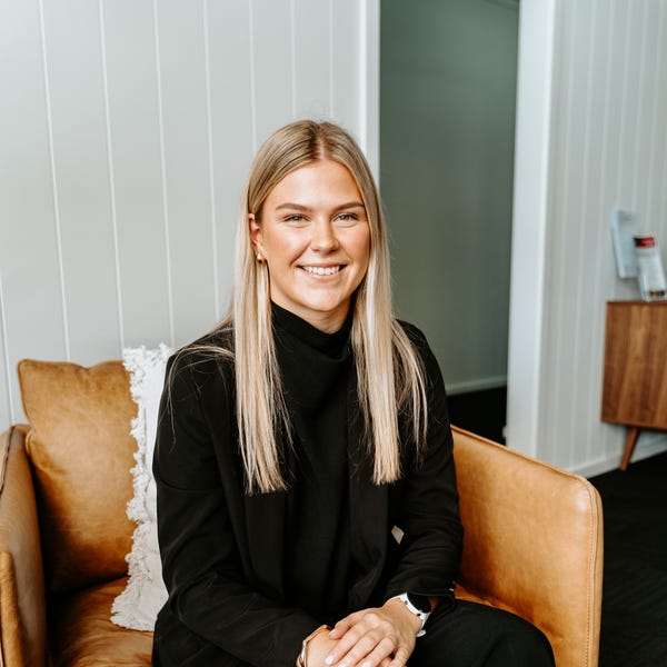 Ella Tennant Janelle Puppa Real Estate SEYMOUR