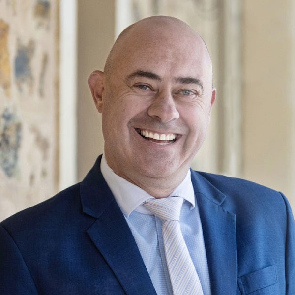 Chris Crosby Mitcham RLA 1520 & Burnside RLA 266135