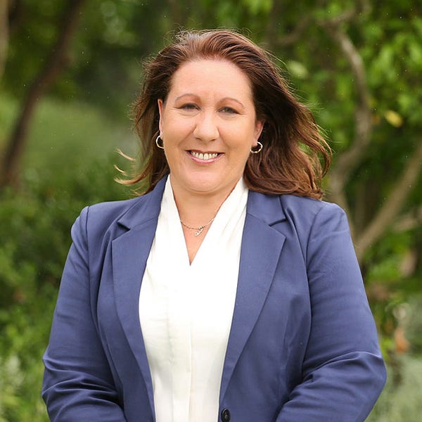 Julia Toivonen Laing+Simmons ROOTY HILL MOUNT DRUITT realestate