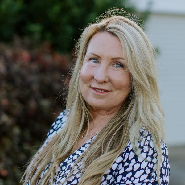 Katherine James Katherine James Property 4 Sale NANA GLEN