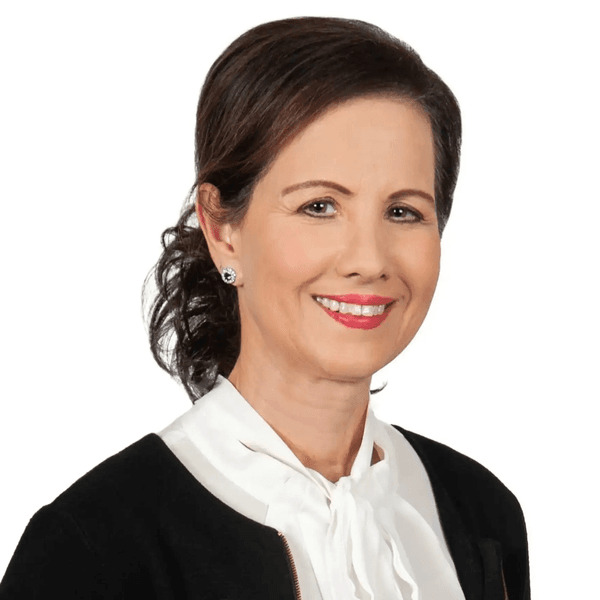 Lyn Lams Sara Muir Real Estate Oakford