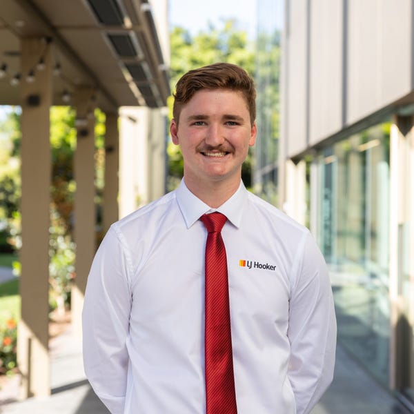 Harry Leonard LJ Hooker Rockhampton